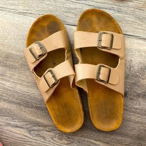 Maurice’s size 10 women double strap cream sandal cork base footbed comfy